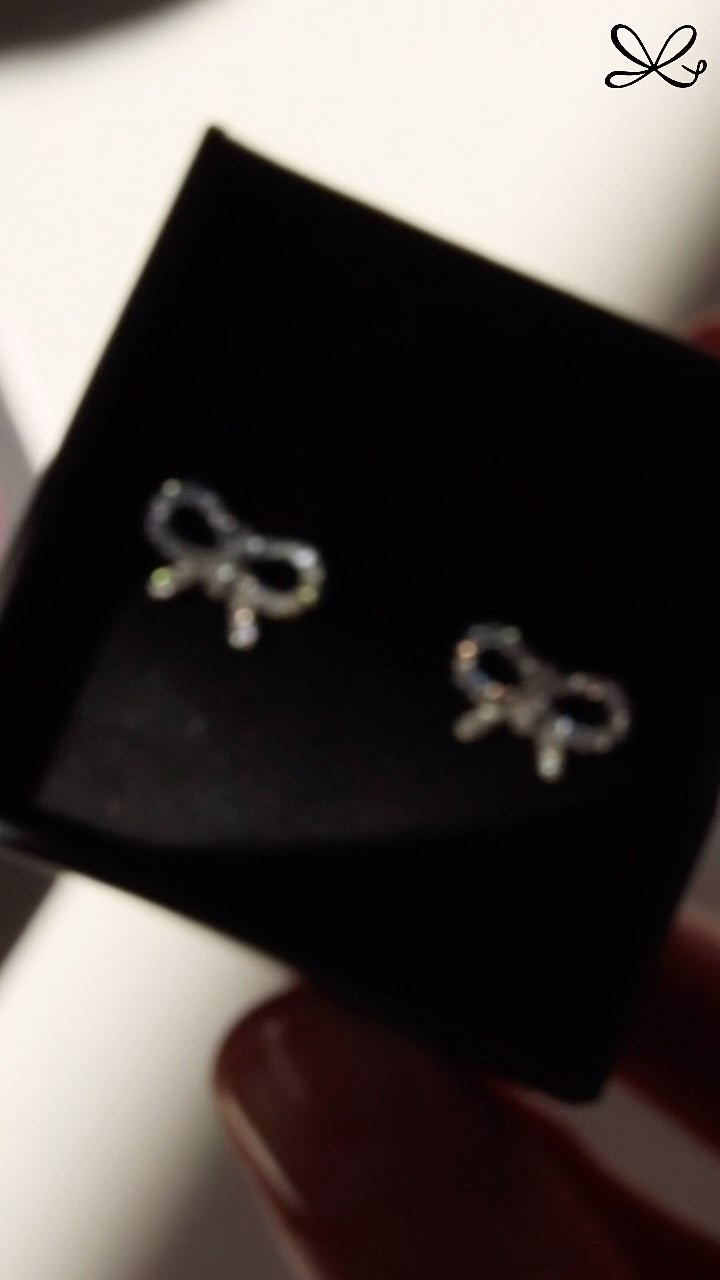 Прикраса Nasmi Jewels в образі
